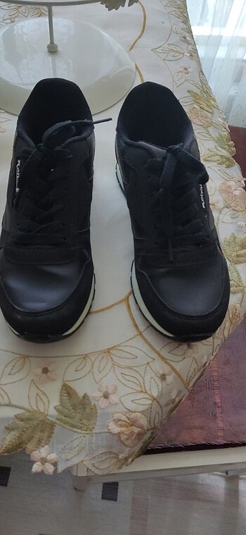 Çocuk ayakkabı 