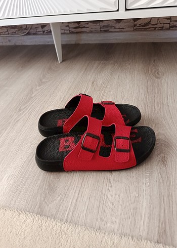 39 Beden kırmızı Renk Kırmızı Tokalı Kadın Terlik