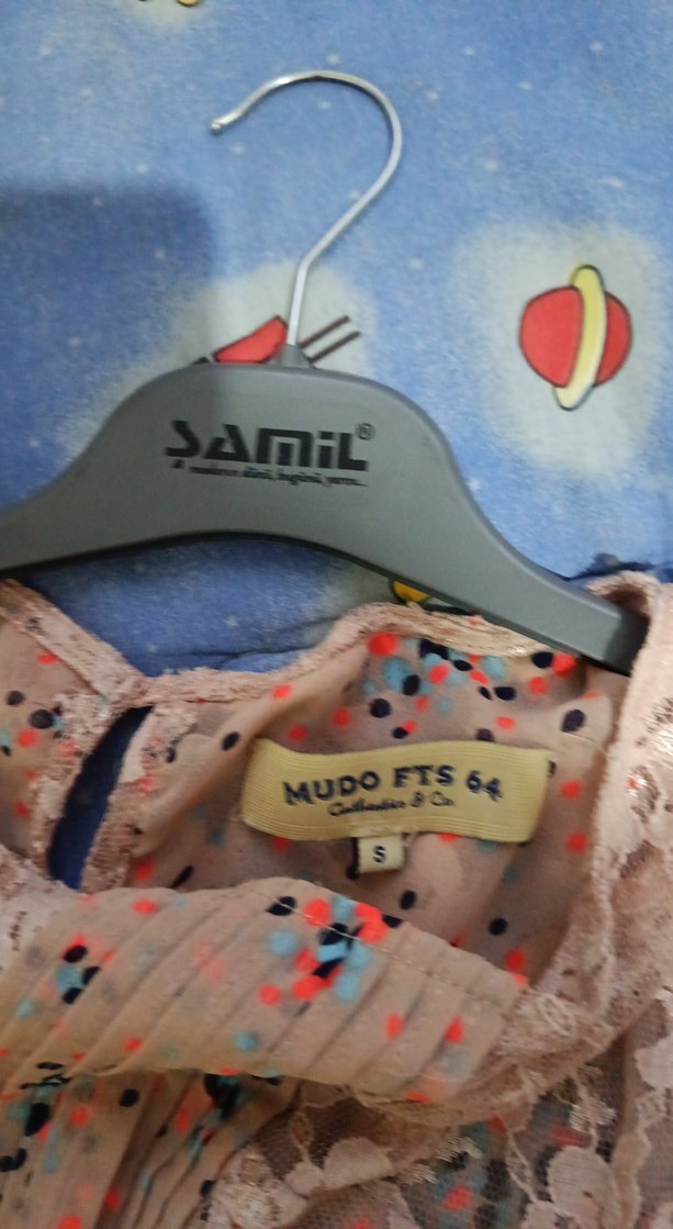 Dantel Detaylı Bej Midi Elbise - Görsel 4