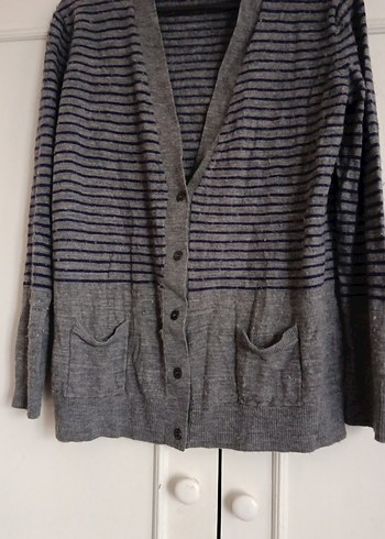 Düğmeli Gri Uzun Kollu Kadın Hırka - Görsel 3