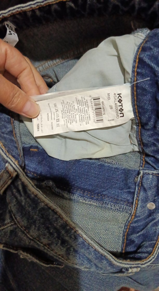 Lacivert Kadın Midi Boy Rahat Kesim Kot Pantolon - Görsel 5