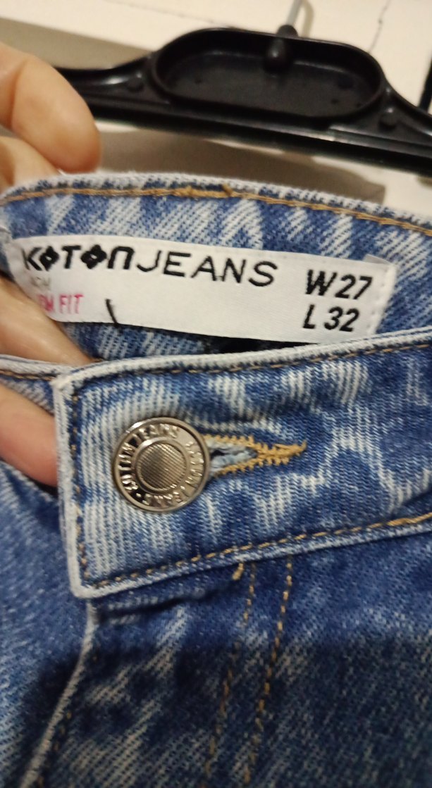 Yırtık Detaylı Salaş Kot Pantolon - Görsel 3