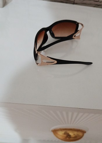 Kahverengi Bej Tokalı Kadın Güneş Gözlüğü - Görsel 3