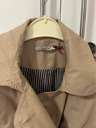 Stradivarius trençkot