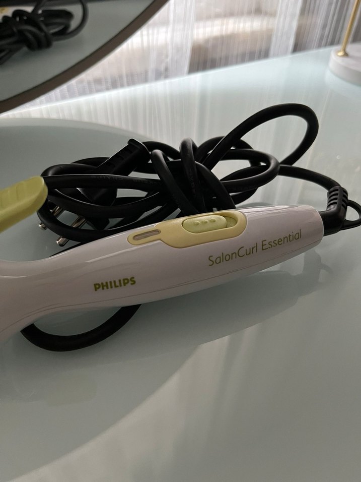 Beyaz ve renkli uçlu saç maşası - Görsel 2