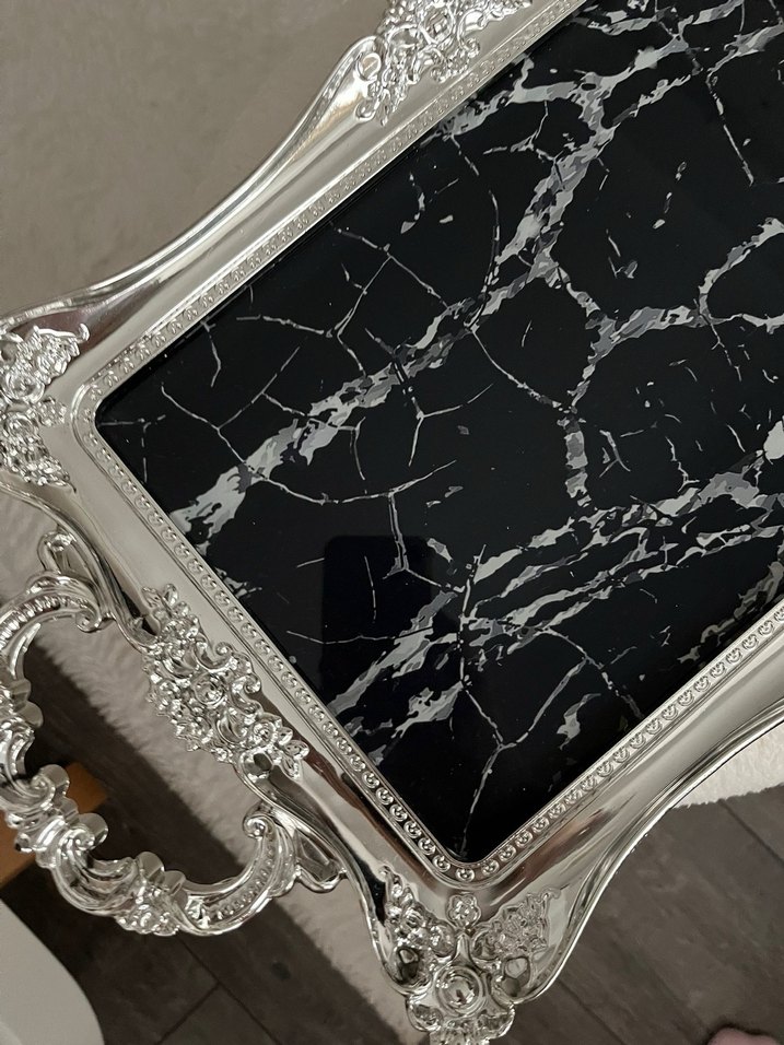 Siyah Mermer Desenli Gümüş Tepsi - Görsel 2
