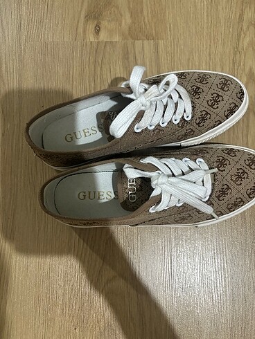Guess Guess ayakkabı