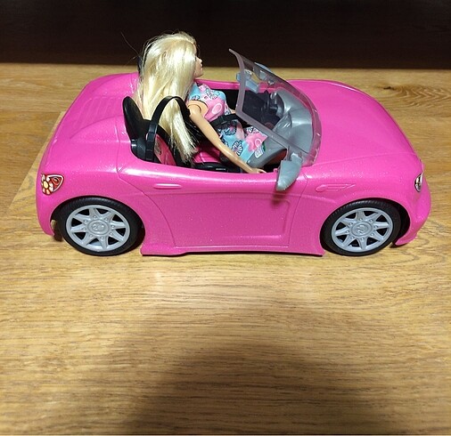  Beden Barbie?nin Arabası