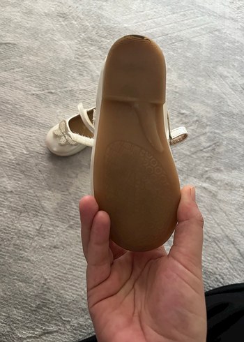 Beyaz Parlak Kız Çocuk Babet Fiyonk Detaylı - Görsel 3