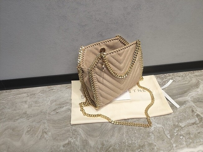 Beden ten rengi Renk Stella McCartney tiny Falabella 18 cm parlak