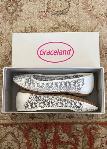 Graceland Kadın Beyaz Taşlı Dantelli Babet