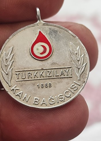 Türk Kızılayı Kan Bağışçısı Rozeti