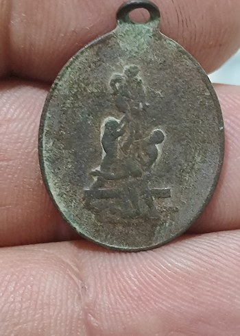 Avrupa askerlerine ait bir madalya olabilir veya nişan. - Görsel 2