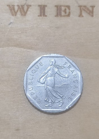 Gri Fransız Temalı Erkek Rozeti - Görsel 3