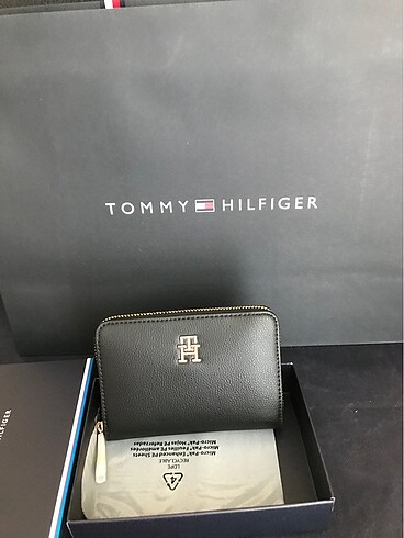 Tommy Hilfiger kadın cüzdan