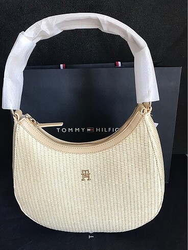 Tommy Hilfiger kadın kol çantası