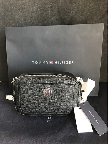 Tommy Hilfiger kadın askılı çanta