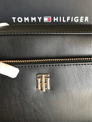 Tommy Hilfiger Tommy Hilfiger kadın askılı çanta
