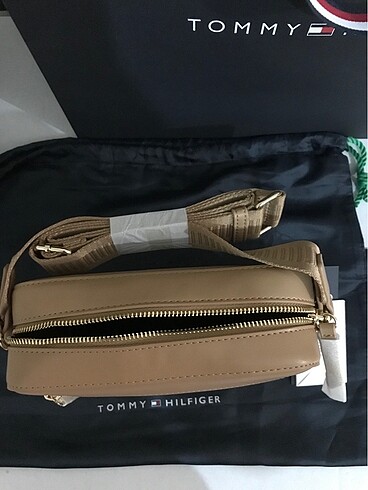 Beden camel Renk Tommy Hilfiger kadın askılı çanta