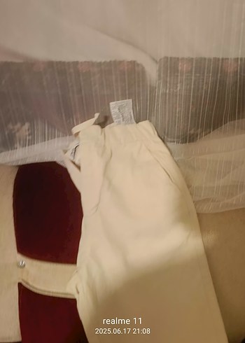 30 Beden krem rengi zara pantolon