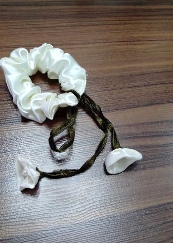 Beyaz Saten Lastikli Bohem Saç Tokası - Görsel 3