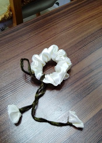 Beyaz Saten Lastikli Bohem Saç Tokası - Görsel 4