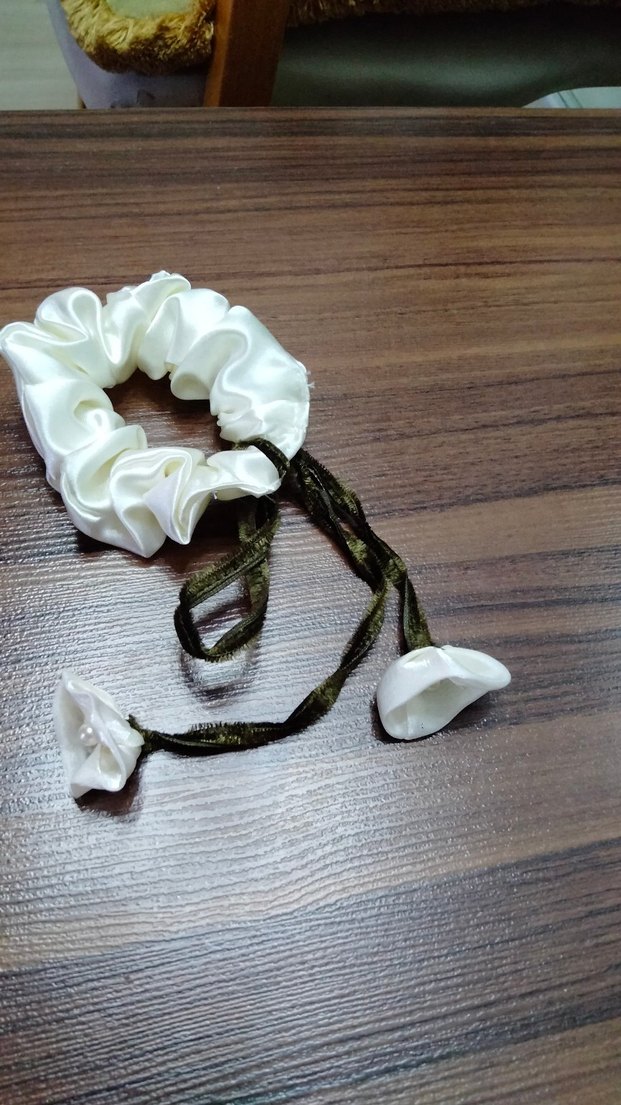 Beyaz Saten Lastikli Bohem Saç Tokası - Görsel 3