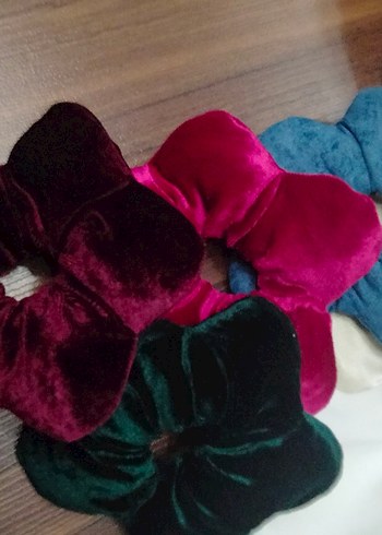 Bordo Kadife Lastikli Saç Tokası - Görsel 4