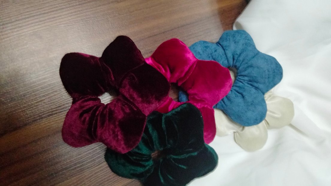 Bordo Kadife Lastikli Saç Tokası - Görsel 4