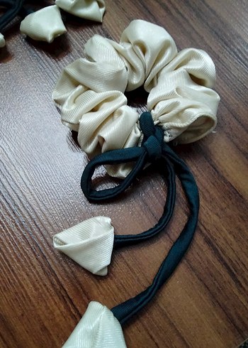 Krem Saten Lastikli Bohem Saç Tokası - Görsel 2