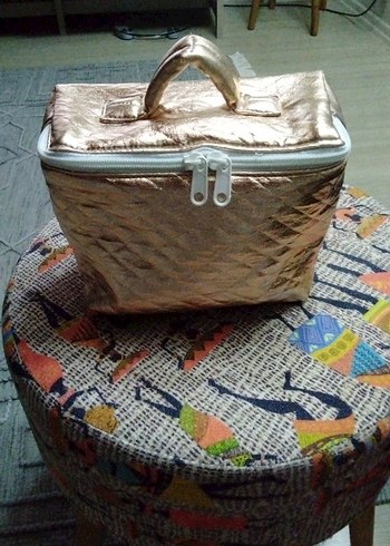 Altın Renk Kadın Makyaj Çantası - Görsel 4