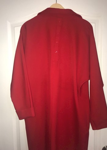 Kırmızı Düğmeli Kadın Gömlek - Görsel 3