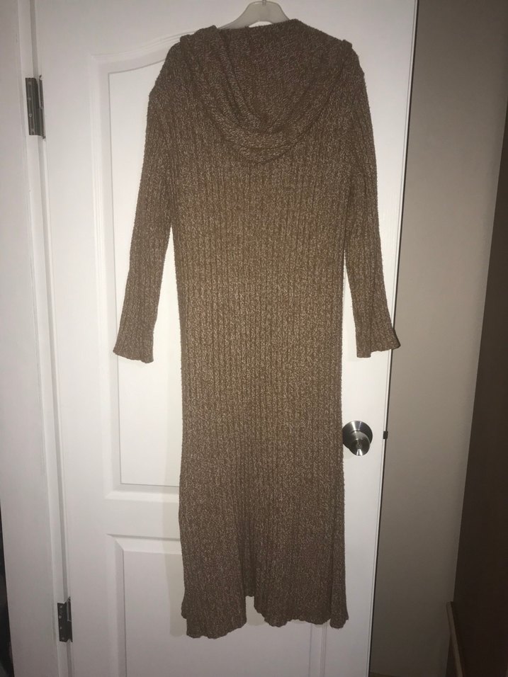 Düğmeli Uzun Kahverengi yün hırka - Görsel 4