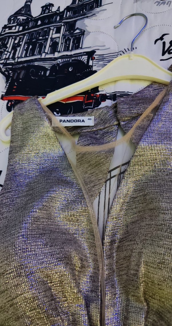 V Yaka Drapeli Parlak Kumaşlı Bej Uzun Abiye Elbise - Görsel 2