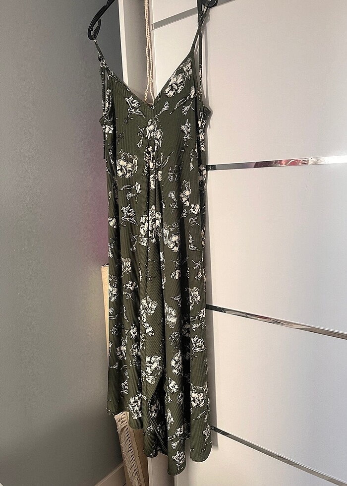 Tulum elbise, çiçekli ve haki yeşili - Görsel 2