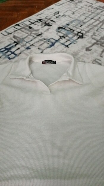 l Beden Beyaz polo yaka crop t-shirt