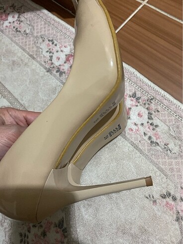 39 Beden ten rengi Renk Stiletto ayakkabı