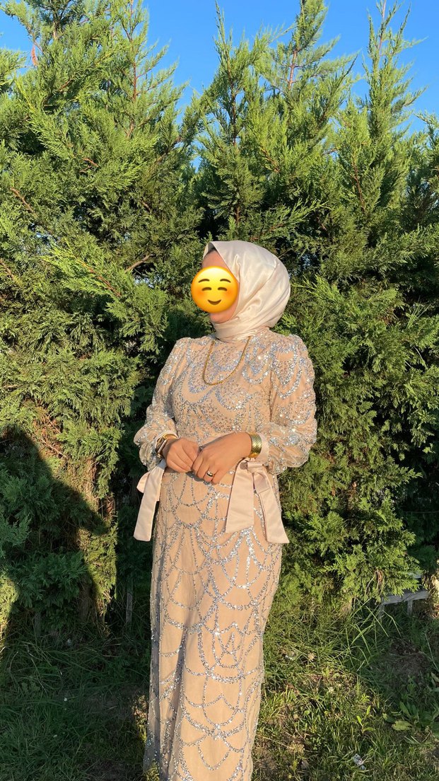 İşlemeli Boncuklu Uzun Gold Abiye Elbise - Görsel 2