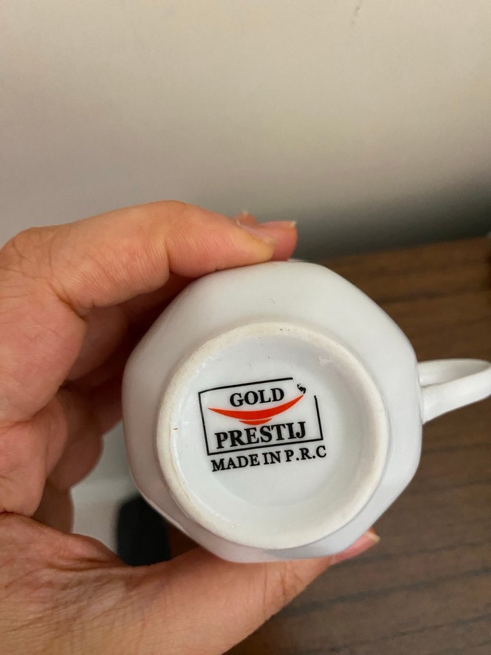 Pastel Çiçek Desenli Beyaz Porselen Fincan - Görsel 3