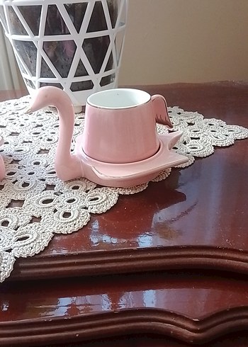 Pembe Kuğu Tasarımlı Fincan ve Tabak Seti - Görsel 2