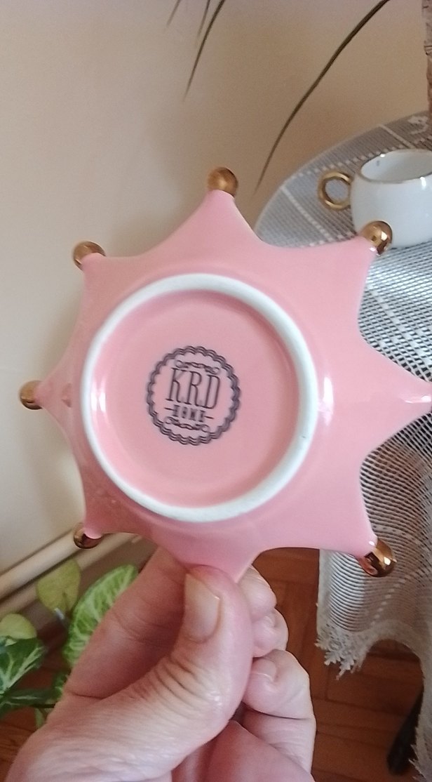 Altın Kulplu Beyaz Porselen Fincanlar - Görsel 3