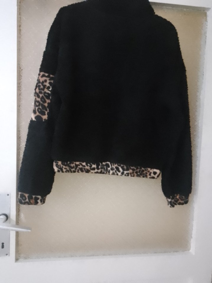 Leopar Desenli Siyah Kız Sweatshirt - Görsel 3