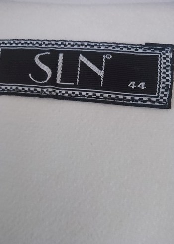 Beyaz Midi Düğmeli Kadın Kaban - Görsel 4