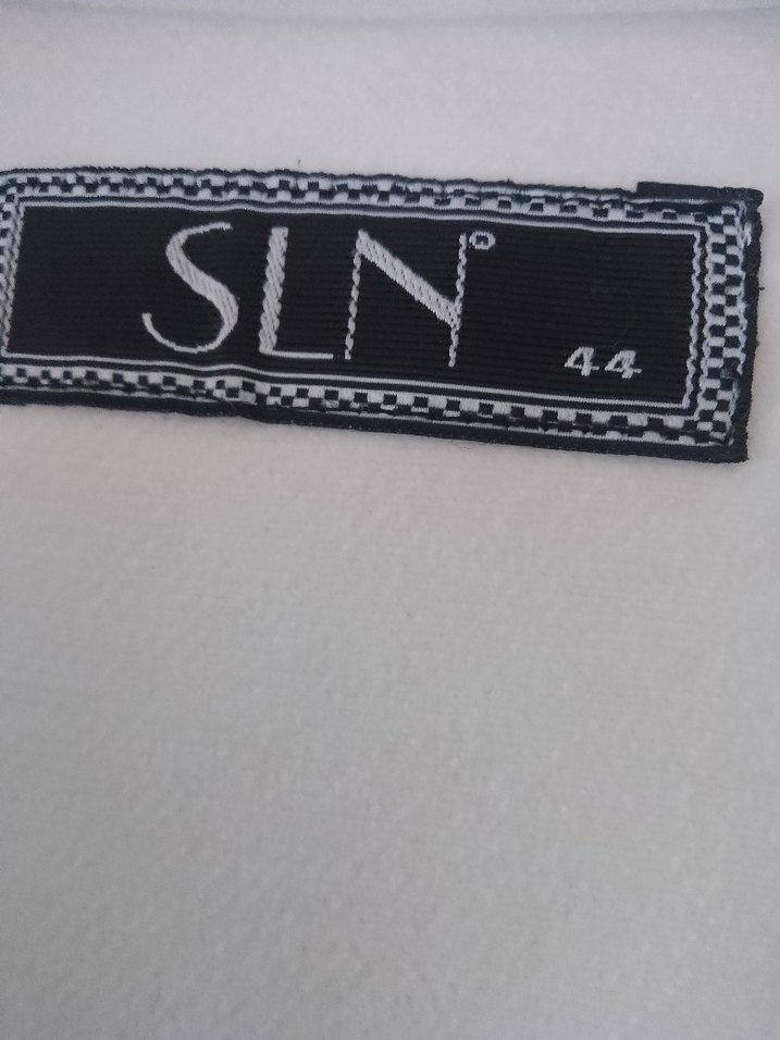 Beyaz Midi Düğmeli Kadın Kaban - Görsel 4