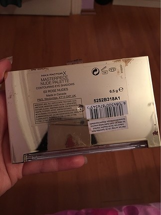Beden mor Renk Max factor 8 li far paleti