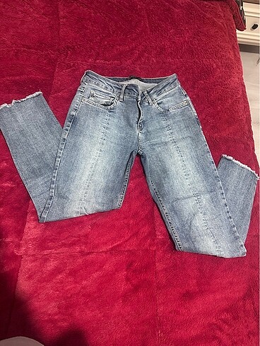 28 Beden mavi Renk Lcw kot pantolon