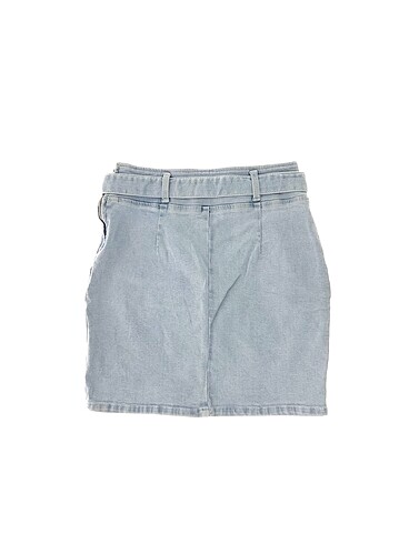 Bershka Bershka Mini Etek %70 İndirimli.