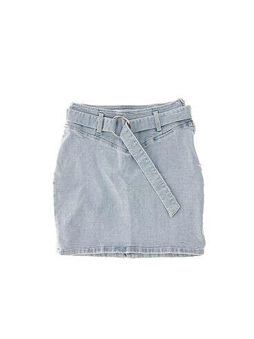 Bershka Mini Etek %70 İndirimli.