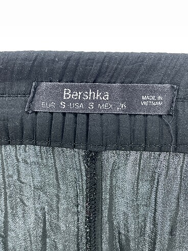 s Beden siyah Renk Bershka Mini Şort %70 İndirimli.
