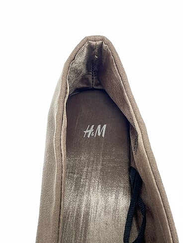 36 Beden çeşitli Renk H&M Babet %70 İndirimli.